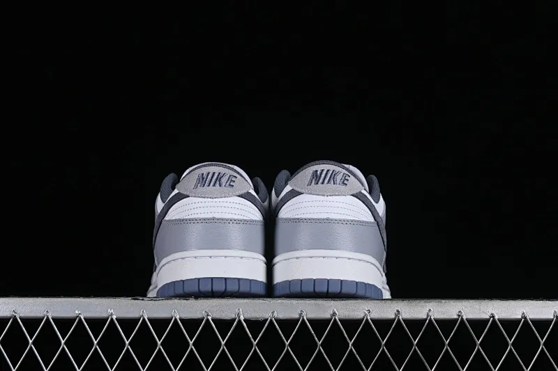 All Categories Nk SB Dunk Series Nk SB Dunk Low Low-top sneakers Nk Dunk Low "Light Carbon"​ Simple gray and white SB low-top casual sneakers FJ4188-100